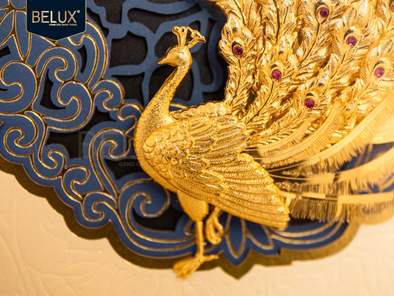 Tranh chim công dát vàng 24k 26x26cm